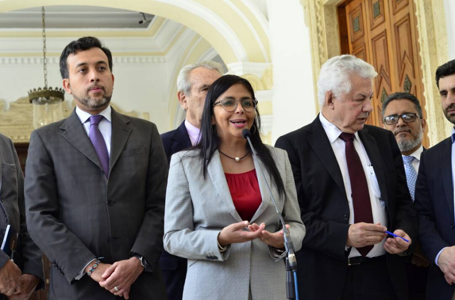 Delcy Rodríguez informó al Parlasur sobre “reimpulso” del diálogo entre gobierno y oposición