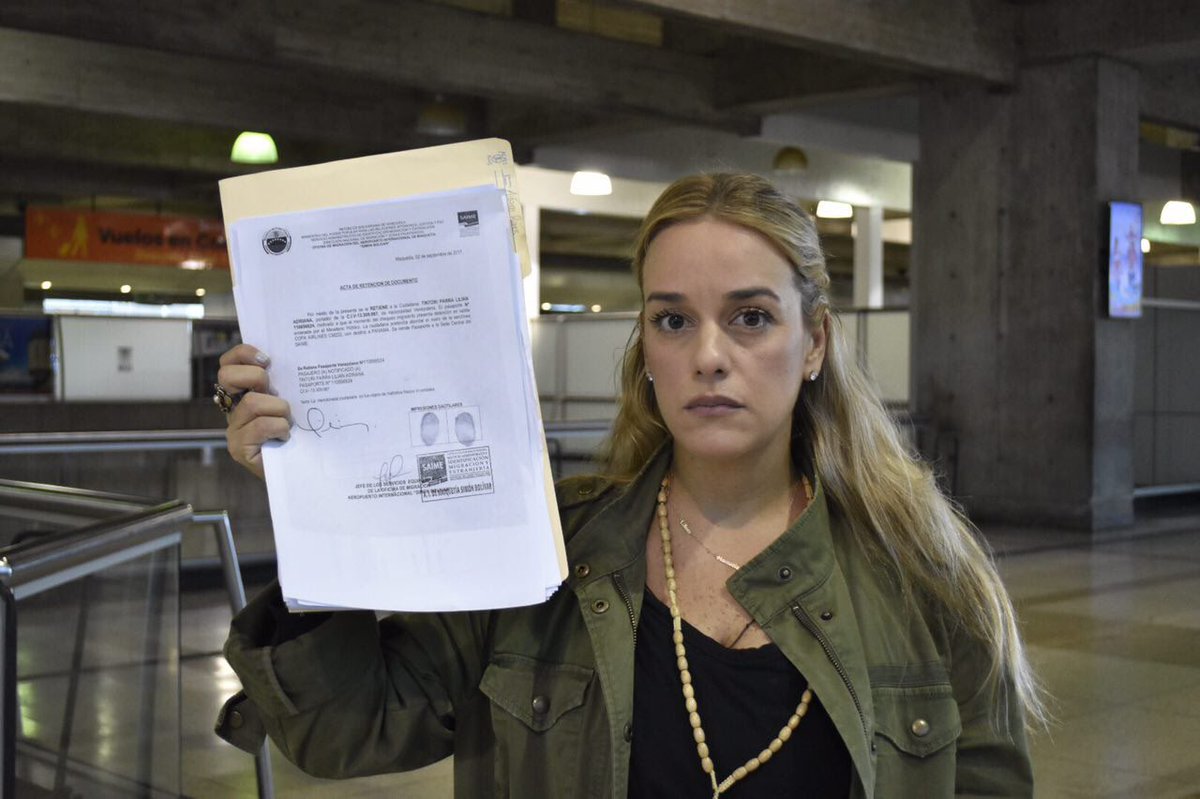 Prohíben salida del país a Lilian Tintori