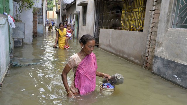 south-asia-flood-nepal-india-pakistan-bangladesh-208-59a921b3ea01e__880