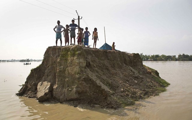 south-asia-flood-nepal-india-pakistan-bangladesh-305-59a920193914a__880