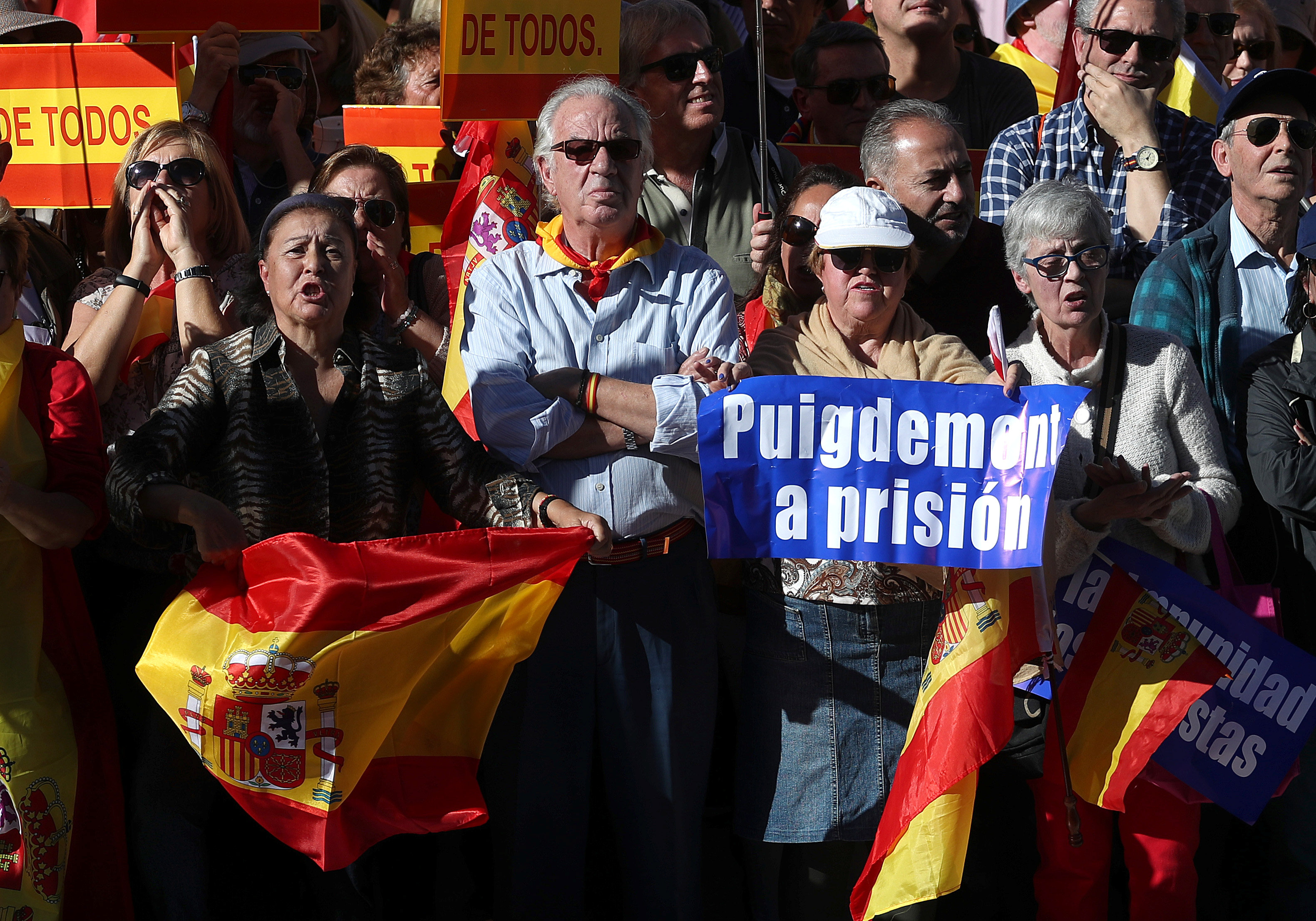 Rajoy delega en su vicepresidenta las funciones de jefe del Ejecutivo catalán