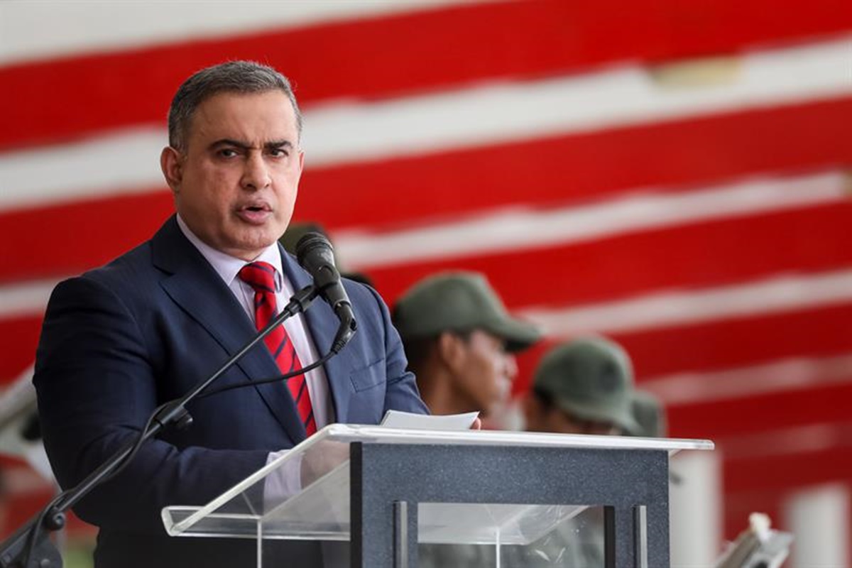 Detienen a siete personas por corrupción mil millonaria en sobreprecios de importaciones, dijo William Saab