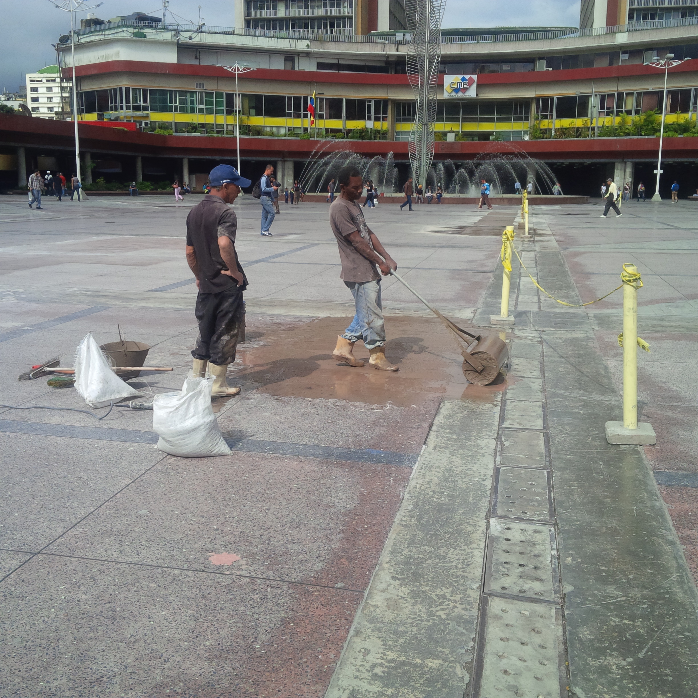 Develan guiso multimillonario de Jorge Rodríguez con obras de la Plaza Diego Ibarra (Fotos + Documentos)