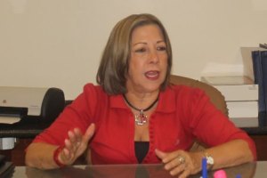 Nuevo zarpazo rojo: Designan a Magdely Valbuena como gobernadora encargada del estado Zulia