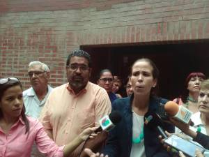 Manuela Bolívar denuncia ante la OPS la falta de medicamentos para combatir la difteria