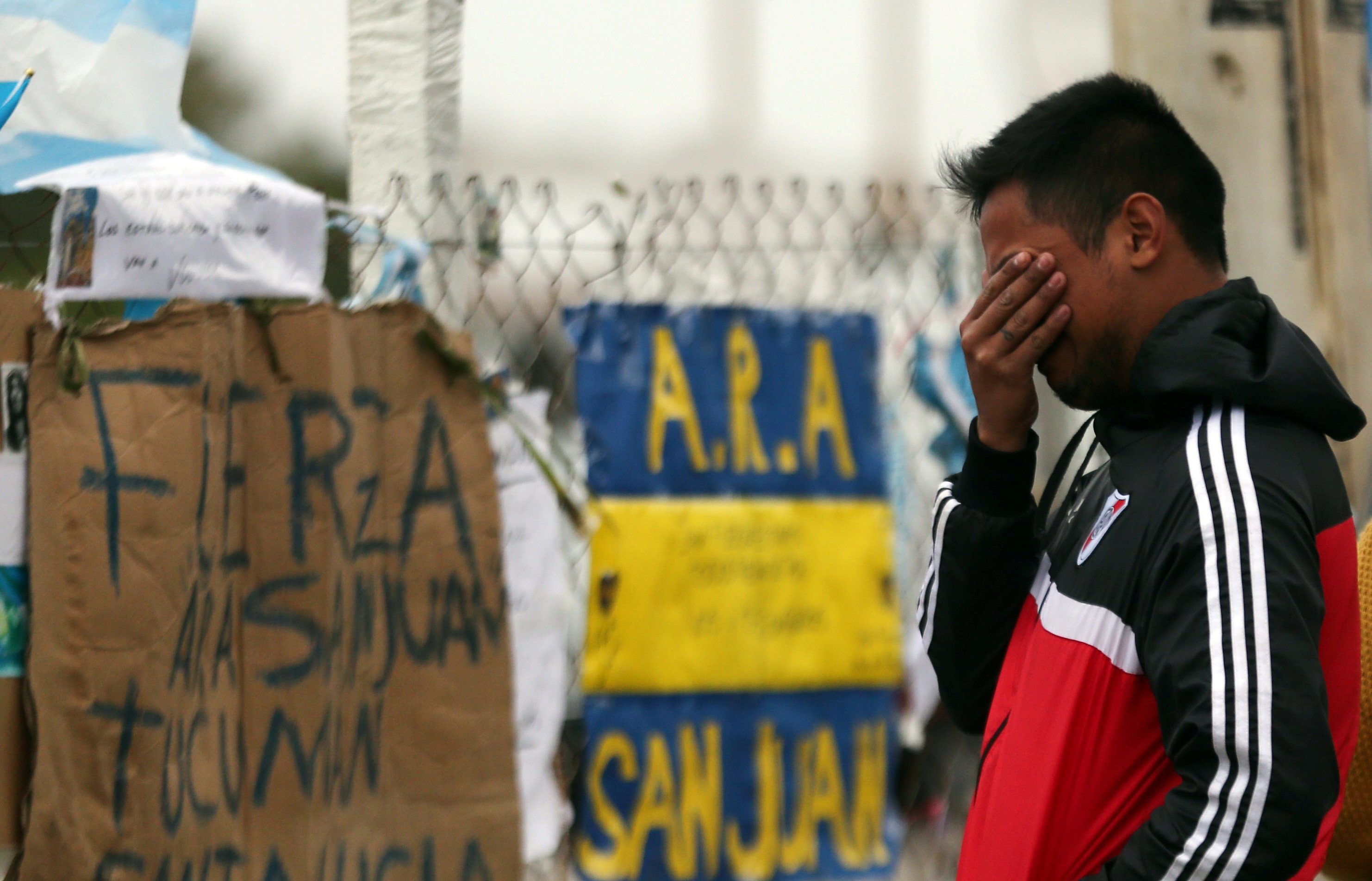 Armada Argentina confirma una explosión en zona de submarino desaparecido