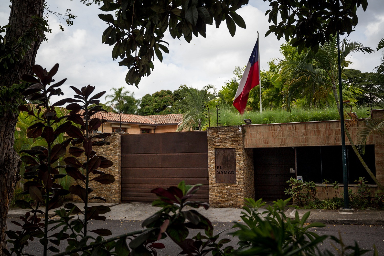 Chile expresa preocupación por allanamientos a casas de magistrados del TSJ en el exilio