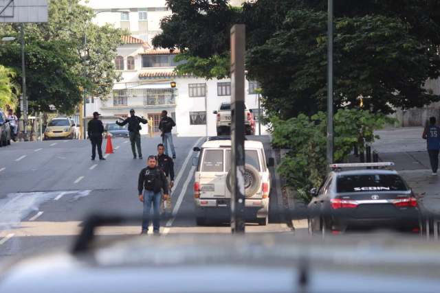 Así se encuentran los alrededores de la residencia de Freddy Guevara este sábado 4 de noviembre. Foto: Will Jimenez / LaPatilla.com 