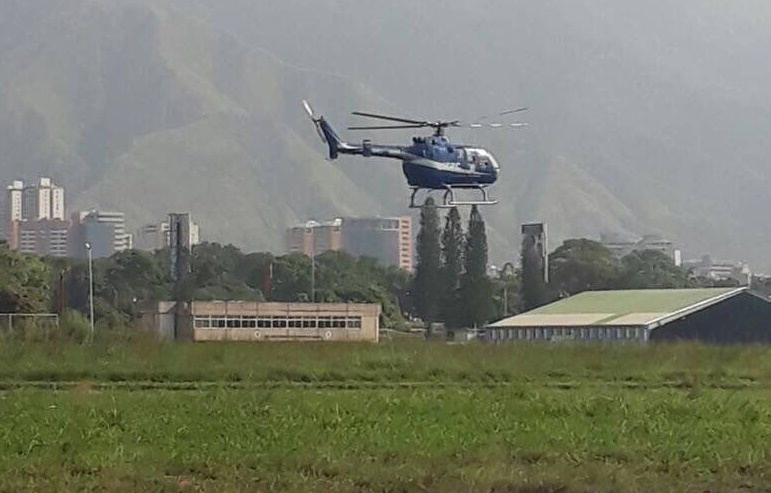 Le cambiarán el color al helicóptero utilizado por Oscar Pérez para que caraqueños “no sientan miedo” (Video)