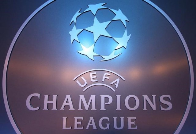 En la imagen de archivo, el logo de la UEFA en el sorteo de la Liga de Campeones en Mónaco. REUTERS/Eric Gaillard/File Photo
