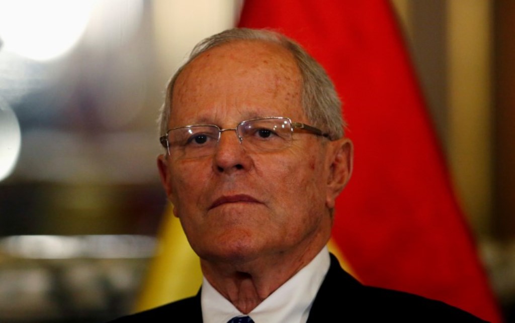 Kuczynski agradece a simpatizantes que le expresaron apoyo en su casa