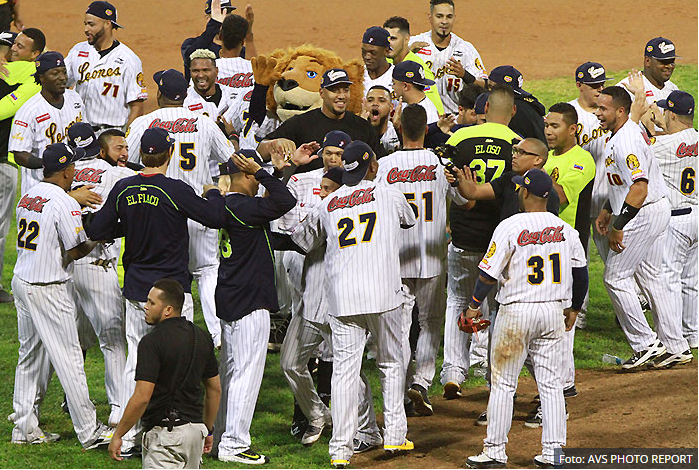 Fiesta de jonrones llevó al Caracas a la postemporada