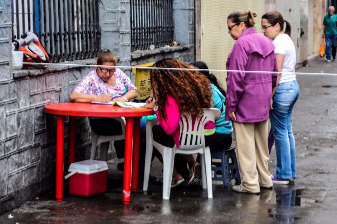 Irregularidades en centros de votación estuvieron a la orden del #10Dic