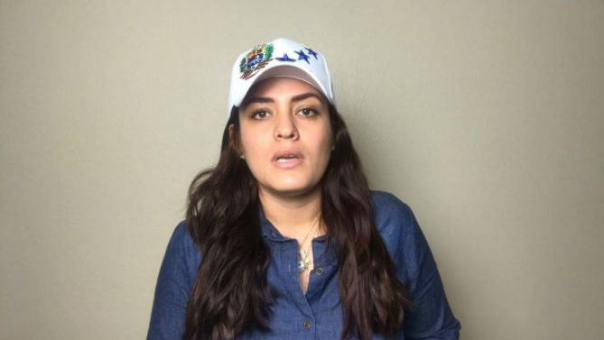 ¡Con todo! La contundente lección de esta joven al rapero que denigró a las venezolanas