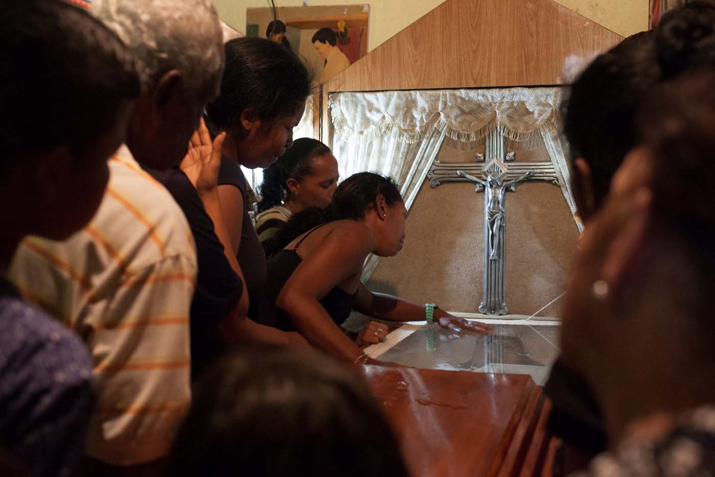 Dolor y rabia en el funeral de la joven embarazada asesinada por el guardia nacional (fotos)