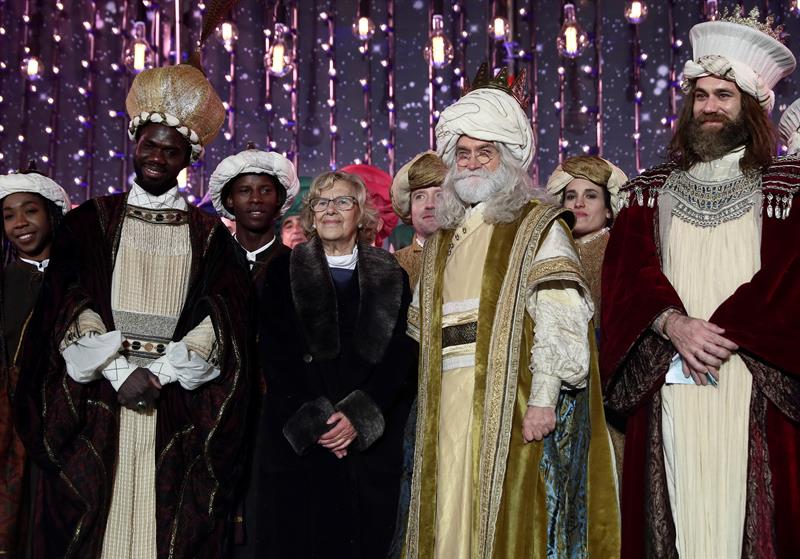 Los Reyes Magos recorren España con regalos y gestos solidarios en cabalgatas