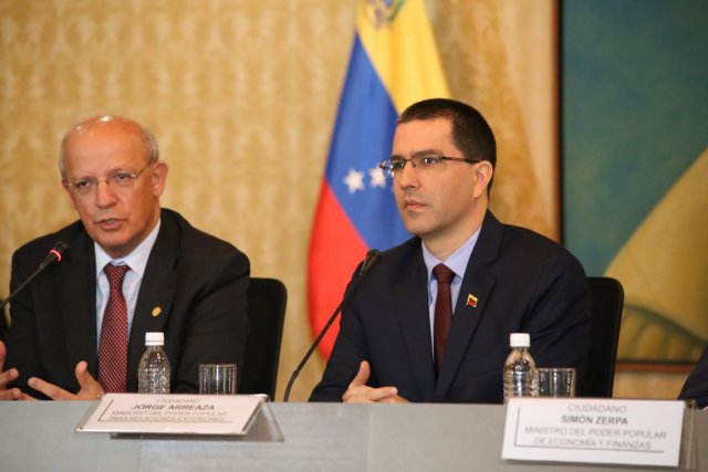 Foto:  Augusti Santos Silva y Jorge Arreaza / @CancilleriaVE