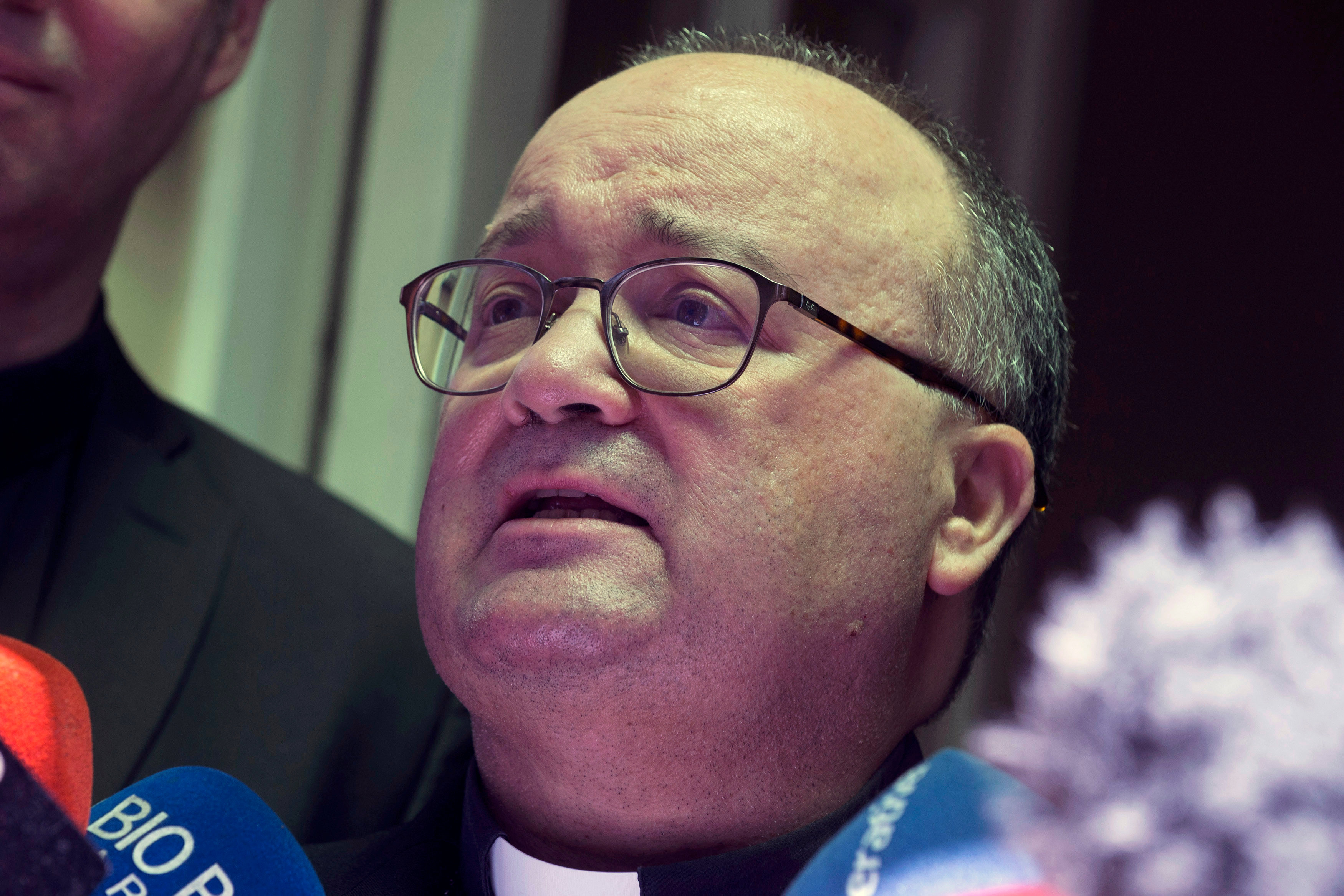 Investigador de Vaticano recibe denuncias de más casos abusos en congregaciones religiosas en Chile