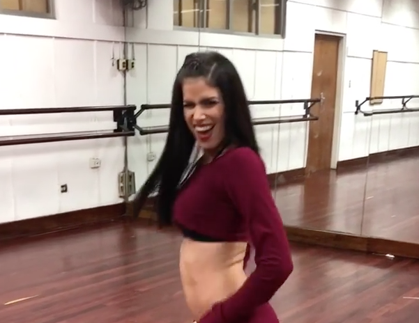 ¡Dura, dura y dura! Esta animadora venezolana se atrevió a bailar el temazo de Daddy Yankee