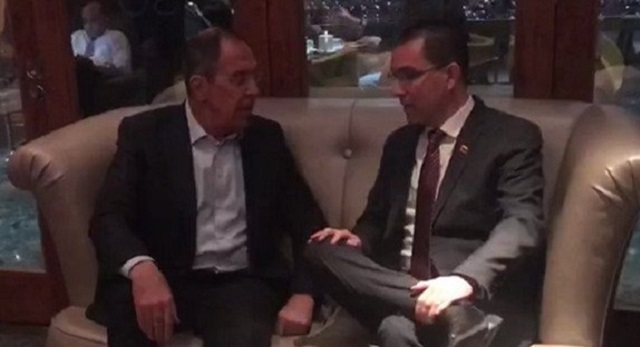 Jorge Arreaza continúa viajando y ahora hace escala en Rusia