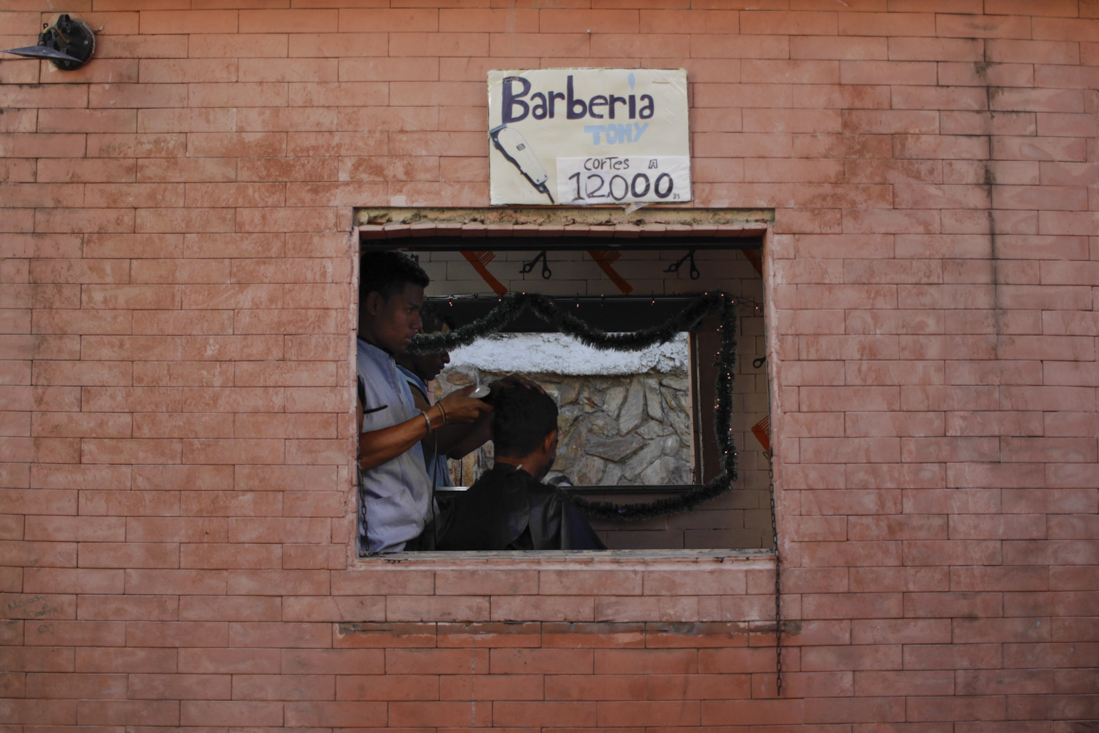 Barberías populares: Una oportunidad para los jóvenes en los barrios