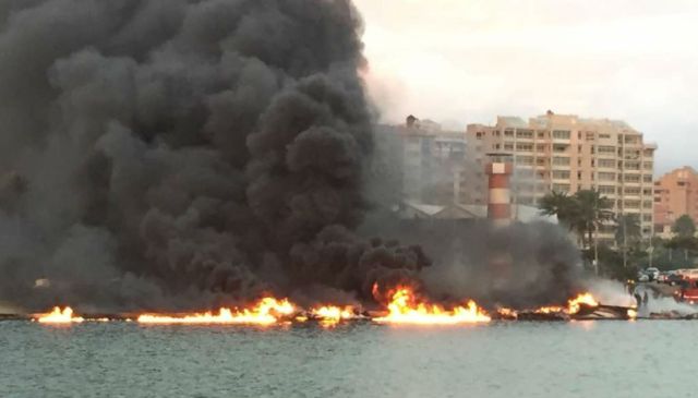 El incendio ocasionó pérdidas incuantificables en ese fondeadero (Foto extraída de El Pitazo)