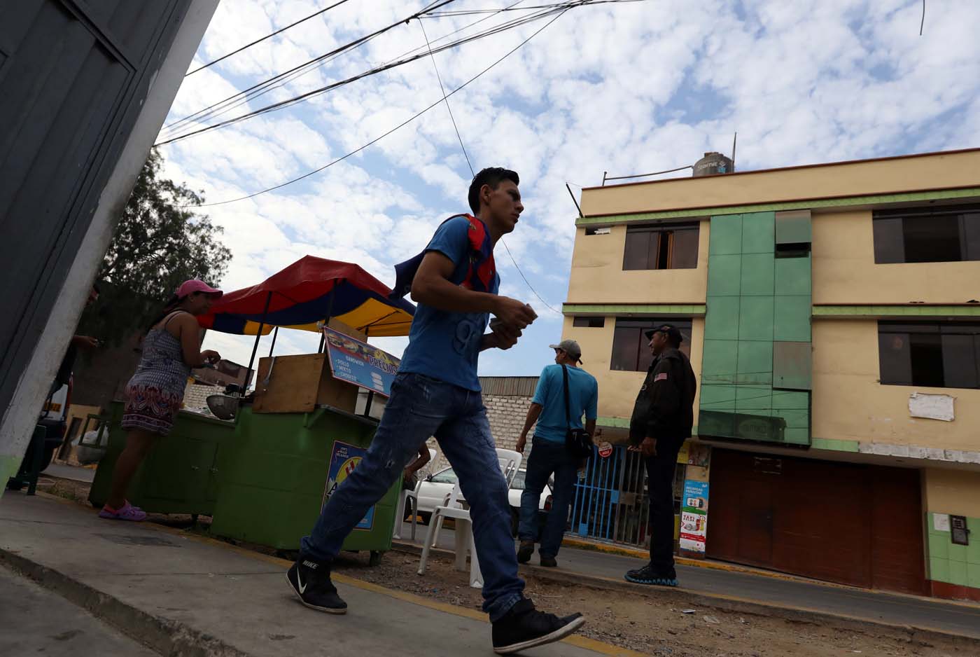 Albergue para venezolanos en Perú se queda sin espacio (fotos y video)