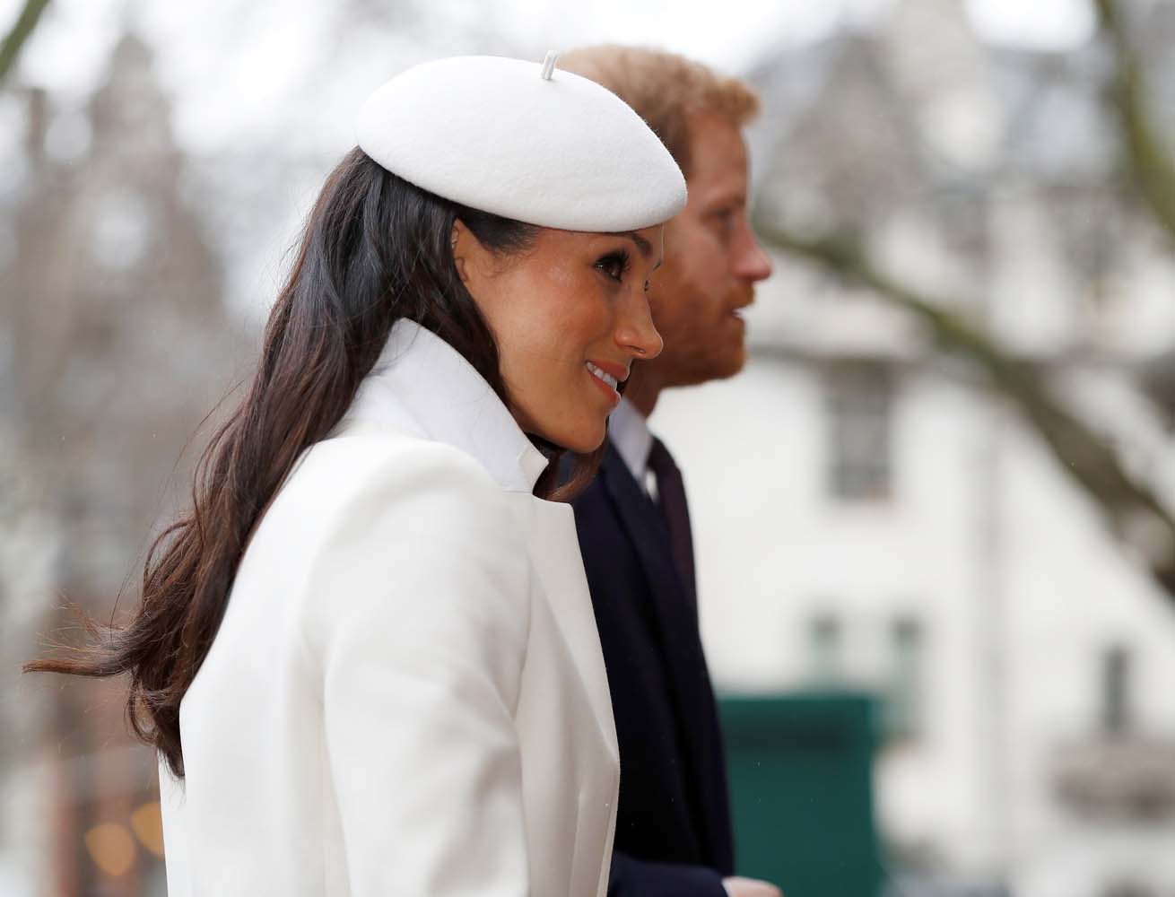 Rosas blancas y dedaleras, las flores elegidas para la boda de Harry