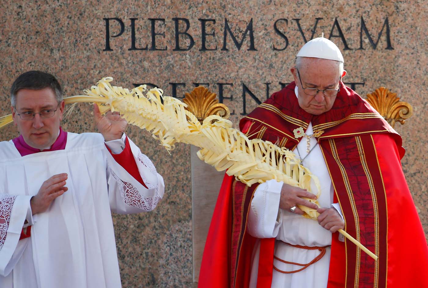 El Papa pide a los jóvenes que se resistan a quienes quieren hacerles callar