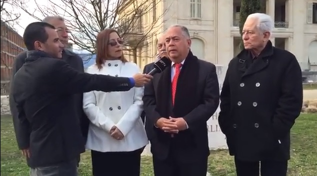 Constituyentes declaran desde una calle de Ginebra en Suiza el 26 de Marzo de 2018 / captura