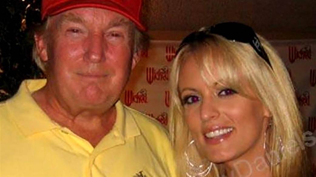 La actriz porno Stormy Daniels demanda a Trump por difamación