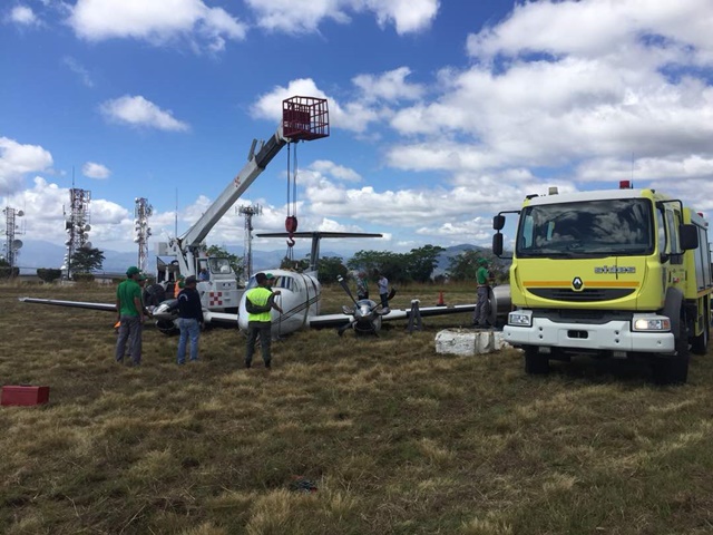 Avión accidentado en el Aeropuerto Caracas