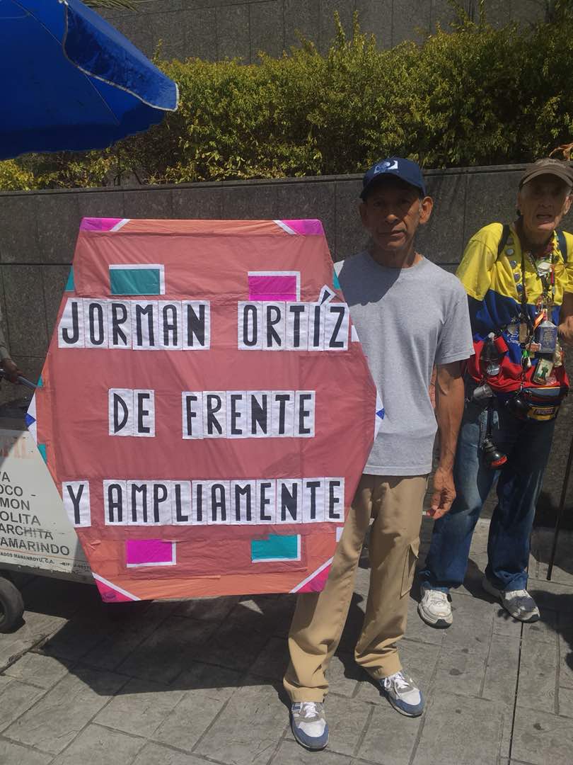 El Señor del Papagayo dijo presente en actividad convocada por el Frente Amplio #12Mar