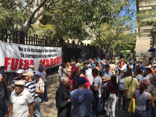 Desde C.C. La Villa en Montalbán/ Fotos:  Álvaro Algarra,  VOA