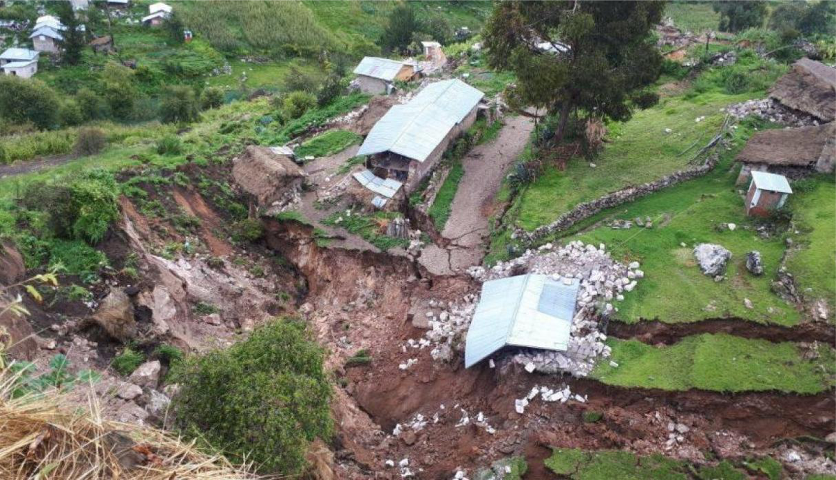 Gobierno declara estado de emergencia en Perú por deslizamiento de tierra