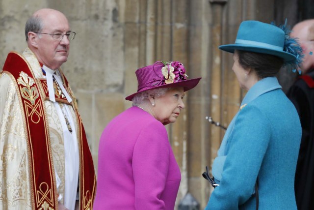 Britain's Queen Elizabeth and other members of Britain's royal family arrive for the annual Easter Sunday service at St George's Chapel at Windsor Castle in Windsor, Britain, April 1, 2018. Tolga Akmen/Pool via Reuters