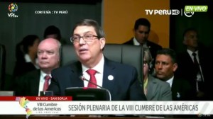 Con discurso escrito, canciller cubano carga contra Pence en Lima