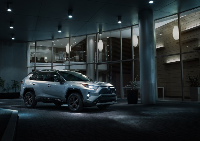 Toyota-RAV4-2019 (6)