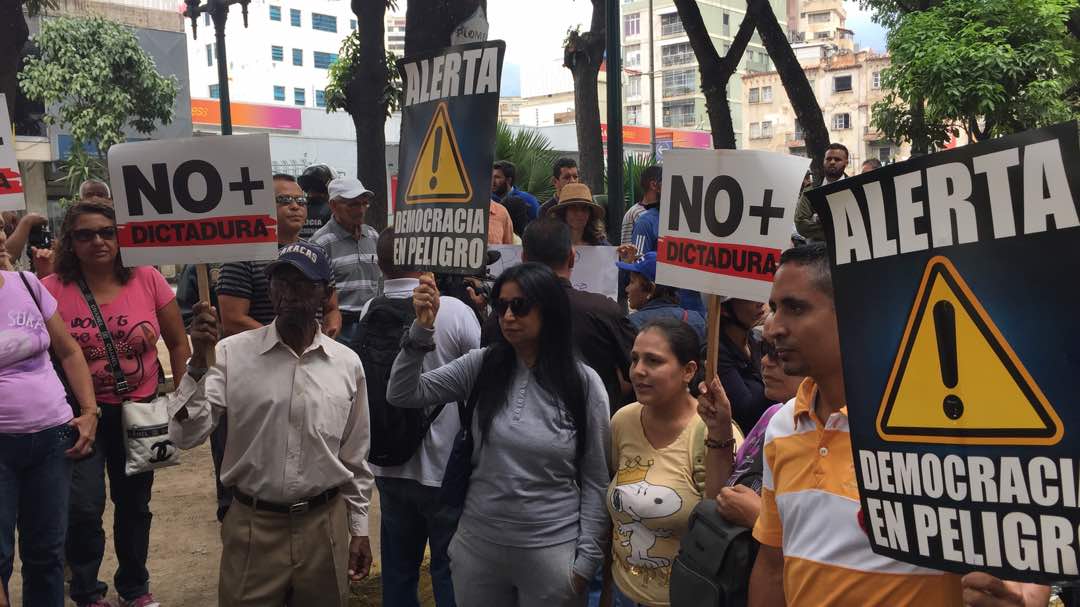 Oposición protesta contra comicios del #20May