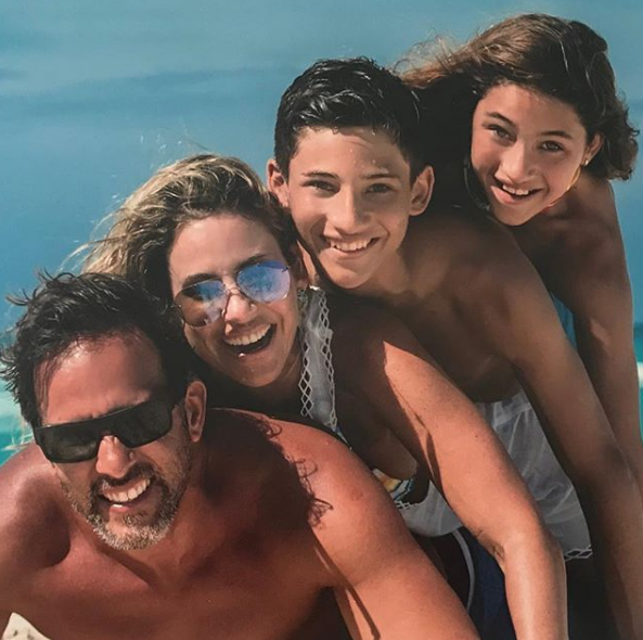 ¡Hermosa familia! La nostálgica galería de fotos que compartió María Alejandra Requena para recordar a su esposo