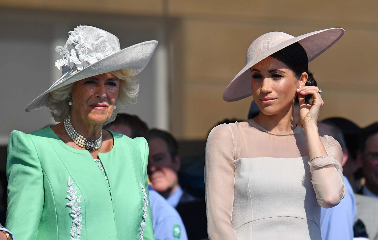 “Le declaró la guerra”: Camilla planeó acabar con Meghan Markle antes de la boda con Harry