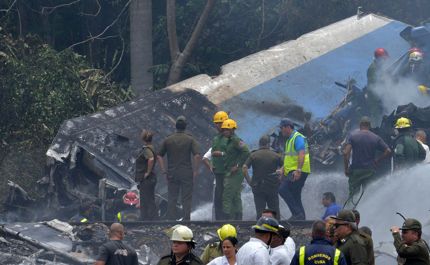 Así se incendió el avión de Cubana de Aviación al estrellarse en La Habana (FOTO)