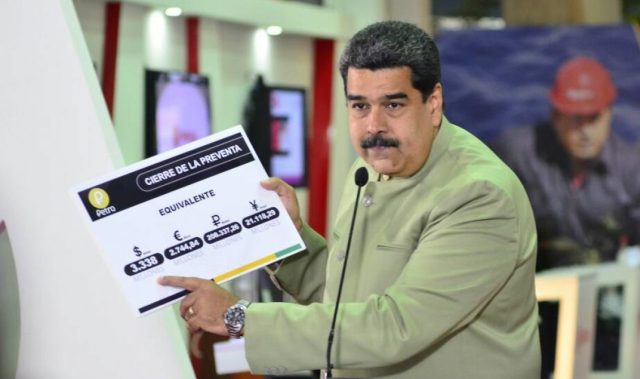 El 26 de abril de 2018. Nicolás Maduro anunció heber obtenido 3.338 millones de dólares por la preventa del petro / Foto AVN