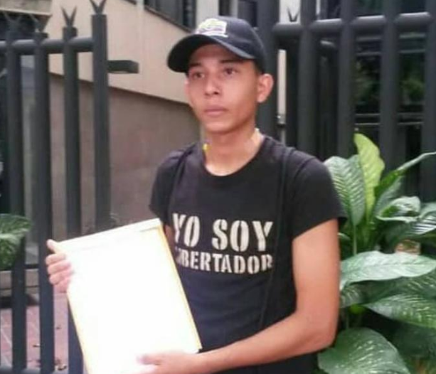 Reportaron desaparición forzosa de dos jóvenes miembros de la Resistencia