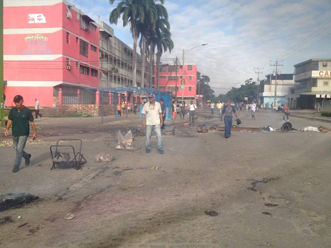 Reportan protesta en sector La Isabélica de Valencia