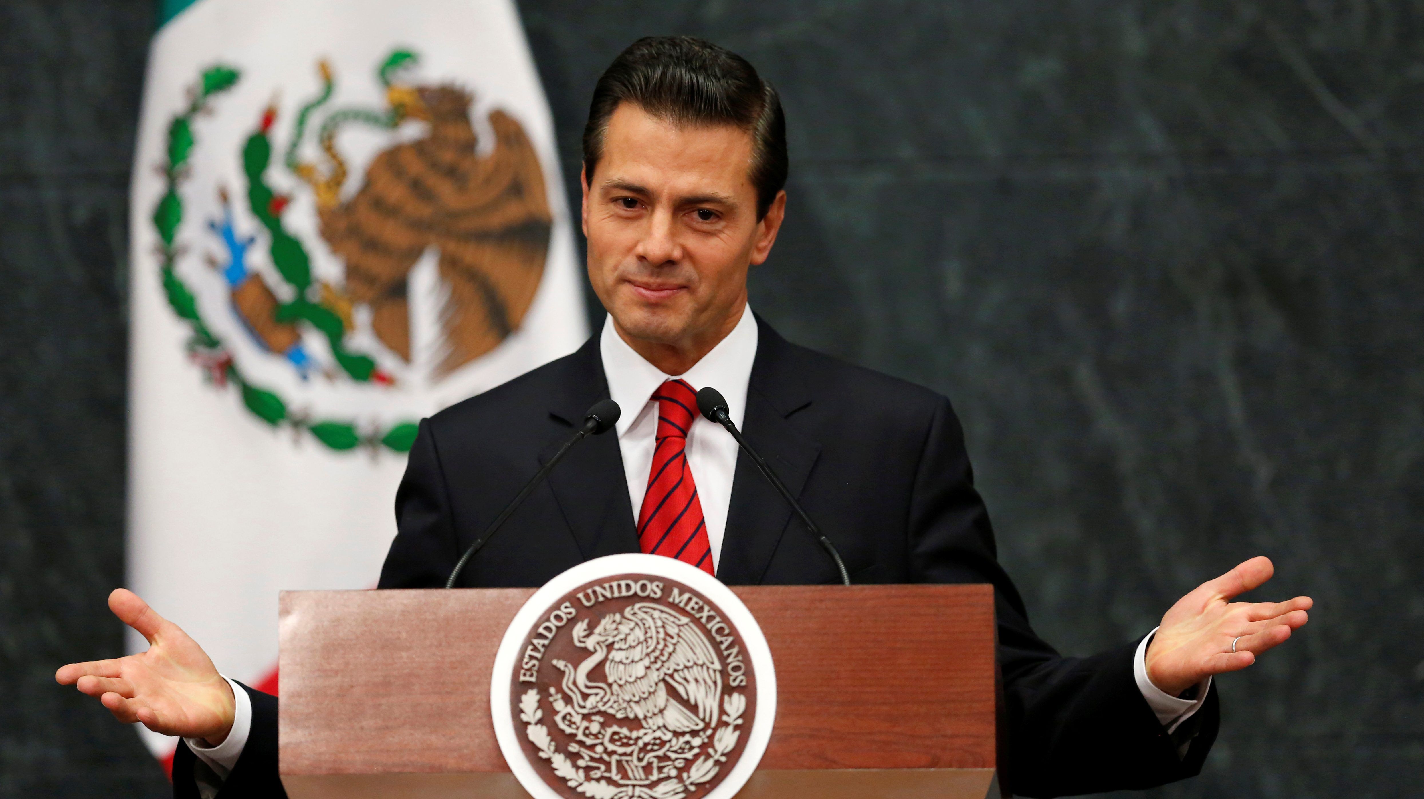 Peña Nieto responde a Trump que México nunca pagará por un muro