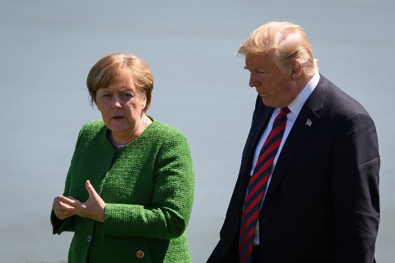 Trump se reúne con Merkel y espera arreglar desequilibrio comercial con la UE
