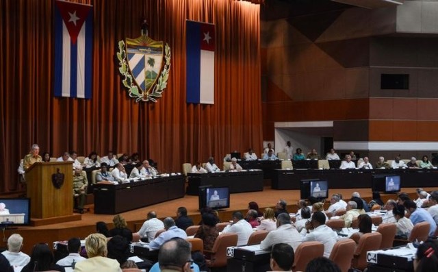 En la imagen de archivo, una sesión extraordinaria de la Asamblea Nacional de Cuba, en La Habana, el 1 de junio del 2017. ACN/Marcelino Vazquez/Handout via REUTERS