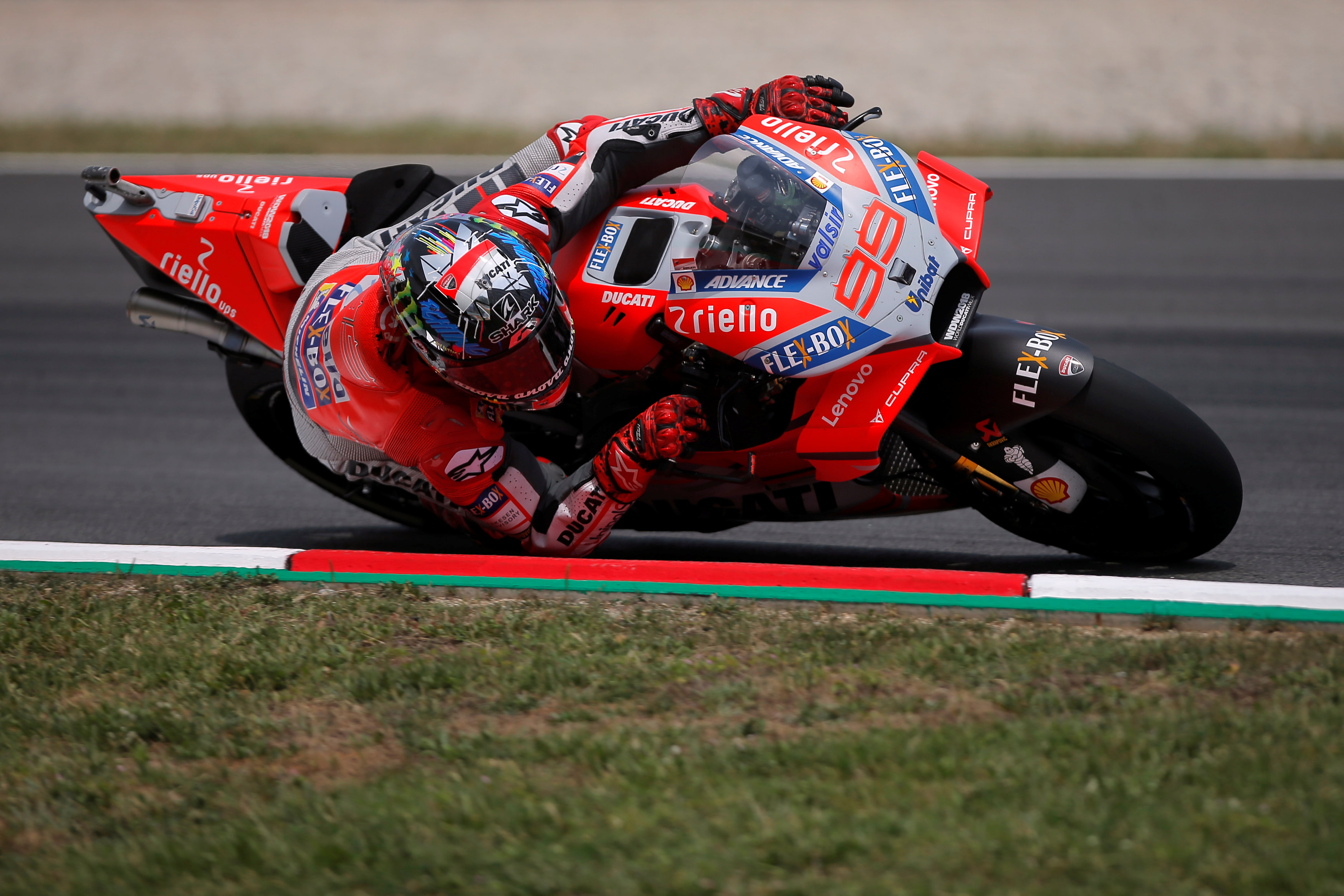 Jorge Lorenzo gana el Gran Premio de Cataluña de MotoGP