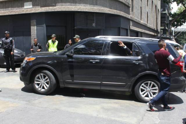 Foto: Así se encuentran los alrededores de la Casa Amarilla ante la posible liberaciones de presos políticos / Juan Peraza - LaPatilla.com